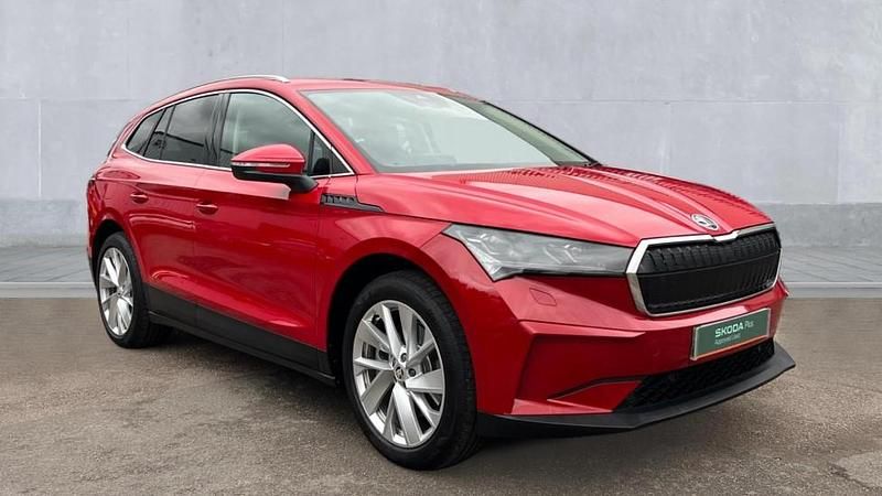 Velvet red Used 2025 Skoda Enyaq iV SUV | £29,525 (Good price) - Image 1/4