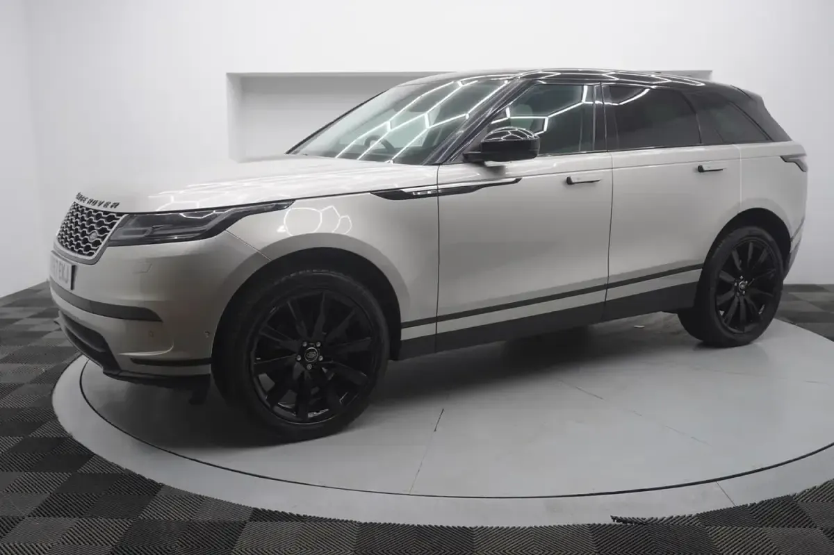 Used Land Rover Range Rover Velar HSE 2017 Gold SUV