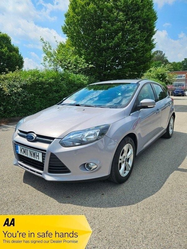Silver Used 2011 Ford Focus Zetec Hatchback | £3,295 (Fair price) - Image 1/3