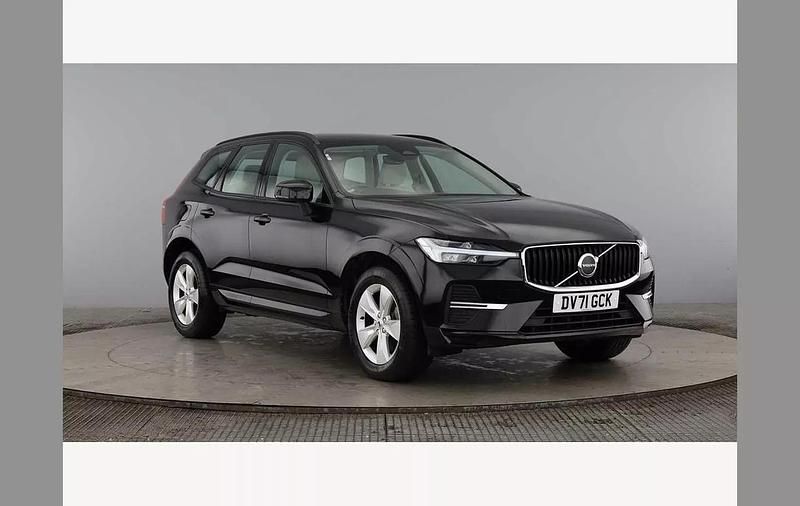 Black Used 2021 Volvo XC60 Momentum SUV | £27,250 (Super price) - Image 1/3