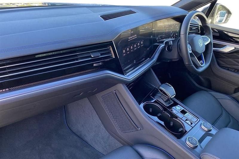 Used VW Touareg R 462 HP (339 kW) 2025 Grenadilla black SUV