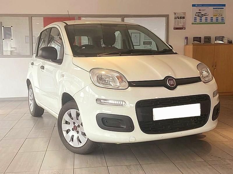 Ambient white Used 2018 Fiat Panda Pop Hatchback | £5,495 (Fair price) - Image 1/4