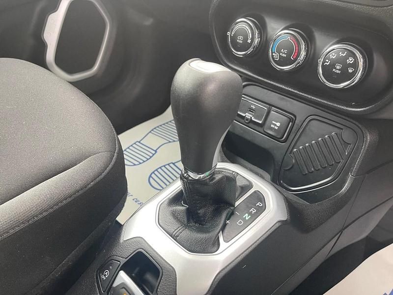 Used Jeep Renegade Longitude 140 HP (102 kW) 2017 White SUV