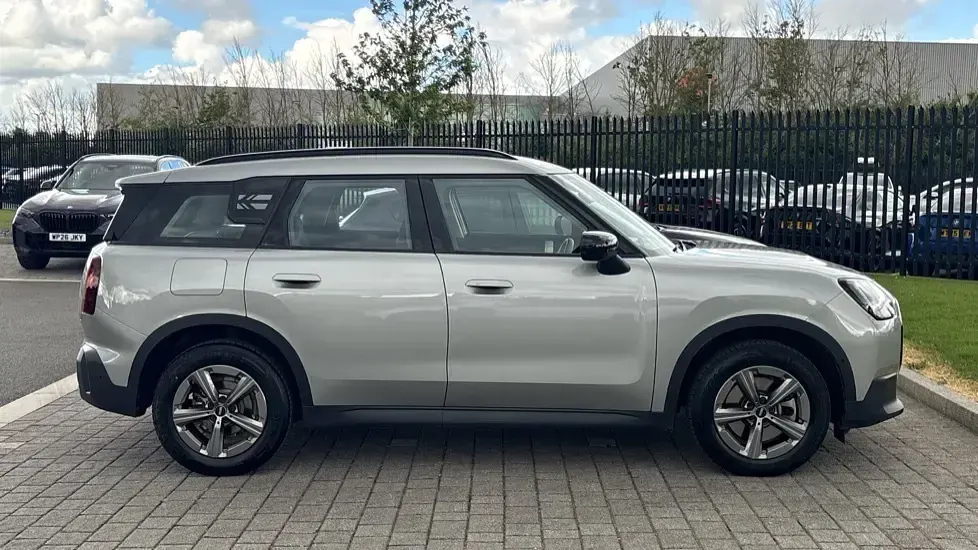 Used Mini Countryman 168 HP (123 kW) 2024 Silver SUV