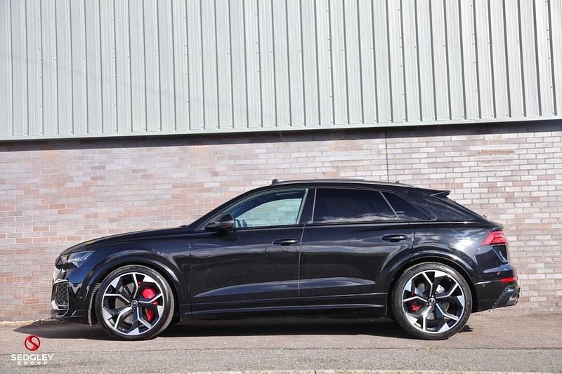 Used Audi RS Q8 Comfort 600 HP (441 kW) 2023 Black SUV