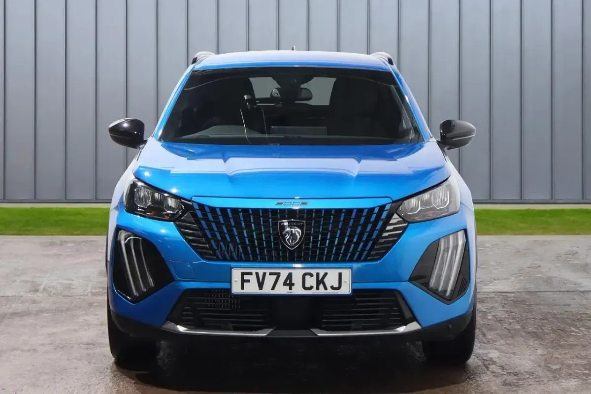 Used Peugeot 2008 Allure 129 HP (94 kW) 2024 Blue SUV