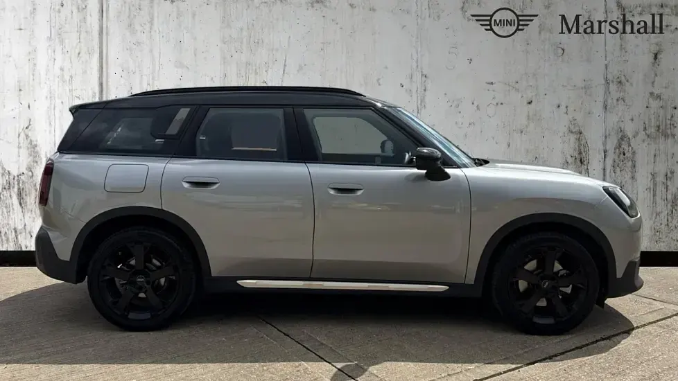Used Mini Countryman Exclusive 170 HP (125 kW) 2025 Melting silver iii SUV