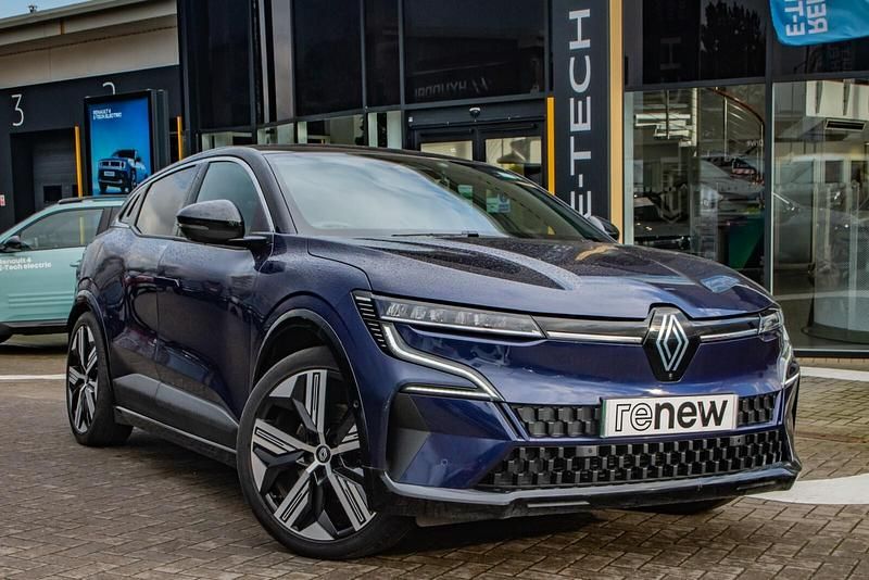 Used Renault Megane E-Tech Iconic 160 kW (218 HP) 2023 Midnight blue  Hatchback