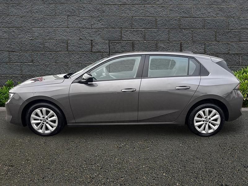 Used Vauxhall Astra Design Edition 110 HP (80 kW) 2024 Grey Hatchback