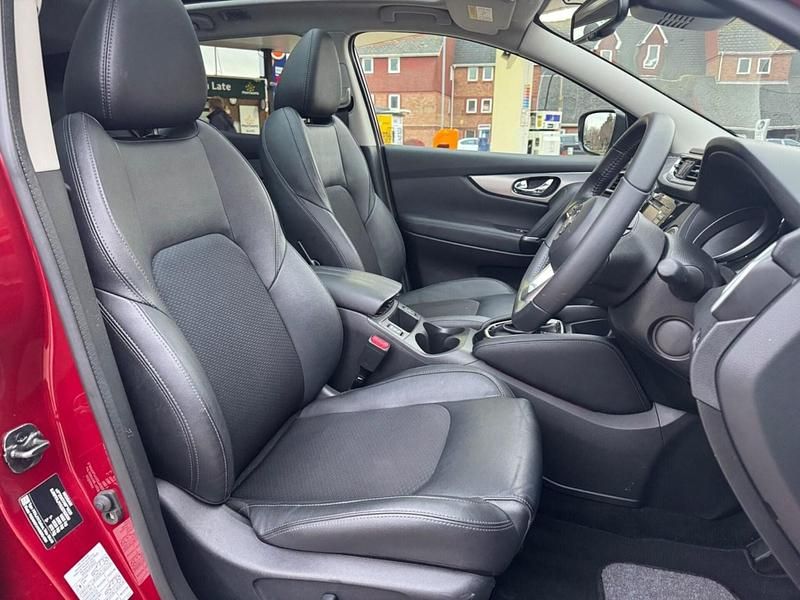 Used Nissan Qashqai Tekna 2019 Red SUV