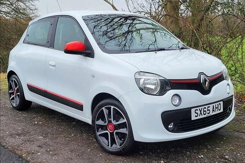 White Used 2015 Renault Twingo Dynamique Hatchback | £5,795 (Fair price) - Image 1/1