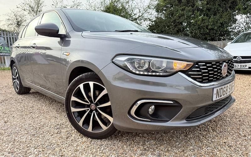 Used Fiat Tipo Lounge 95 HP (69 kW) 2021 Hatchback