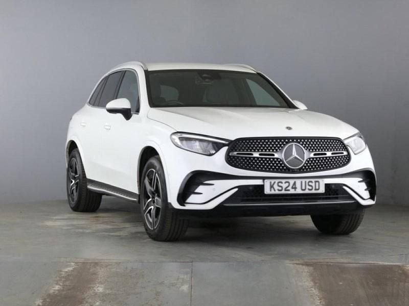 White Used 2024 Mercedes GLC300e AMG line Estate | £43,400 (Expensive) - Image 1/4