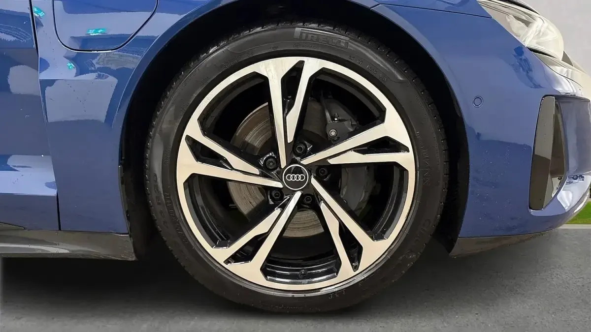 Used Audi e-tron GT quattro Business 384 kW (523 HP) 2023 Blue Sedan