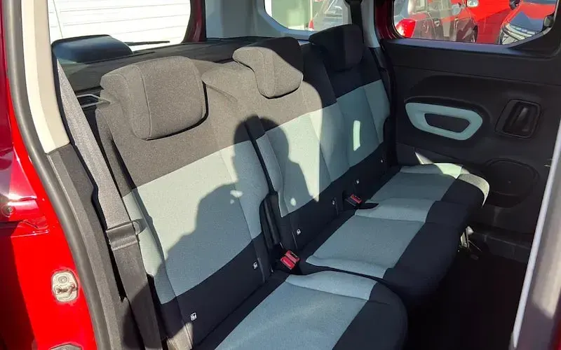 Used Citroën Berlingo Feel 110 HP (80 kW) 2019 Red MPV