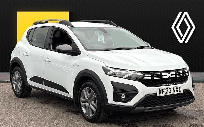 Used 2025 Dacia Sandero Expression Hatchback | £11,980 (Good price) - Image 1/4