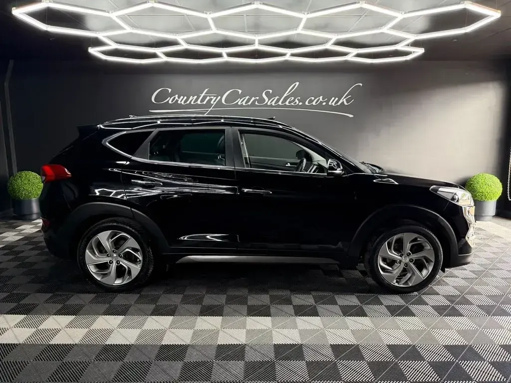 Used Hyundai Tucson Premium SE 177 HP (130 kW) 2016 Black SUV