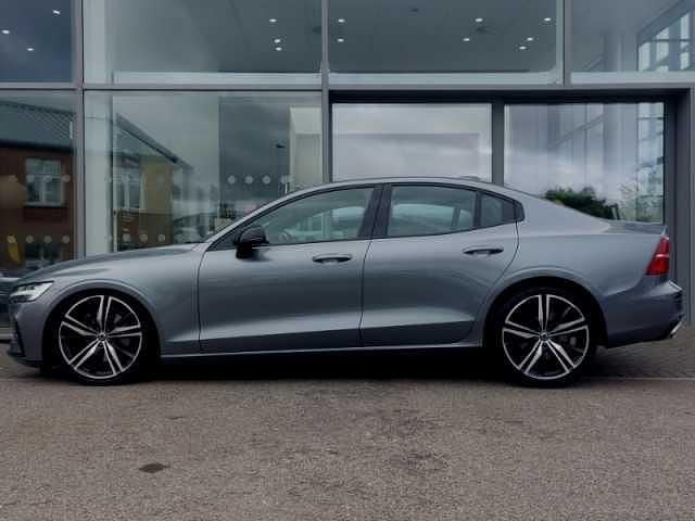Used Volvo S60 R-Design 250 HP (183 kW) 2020 Grey Sedan