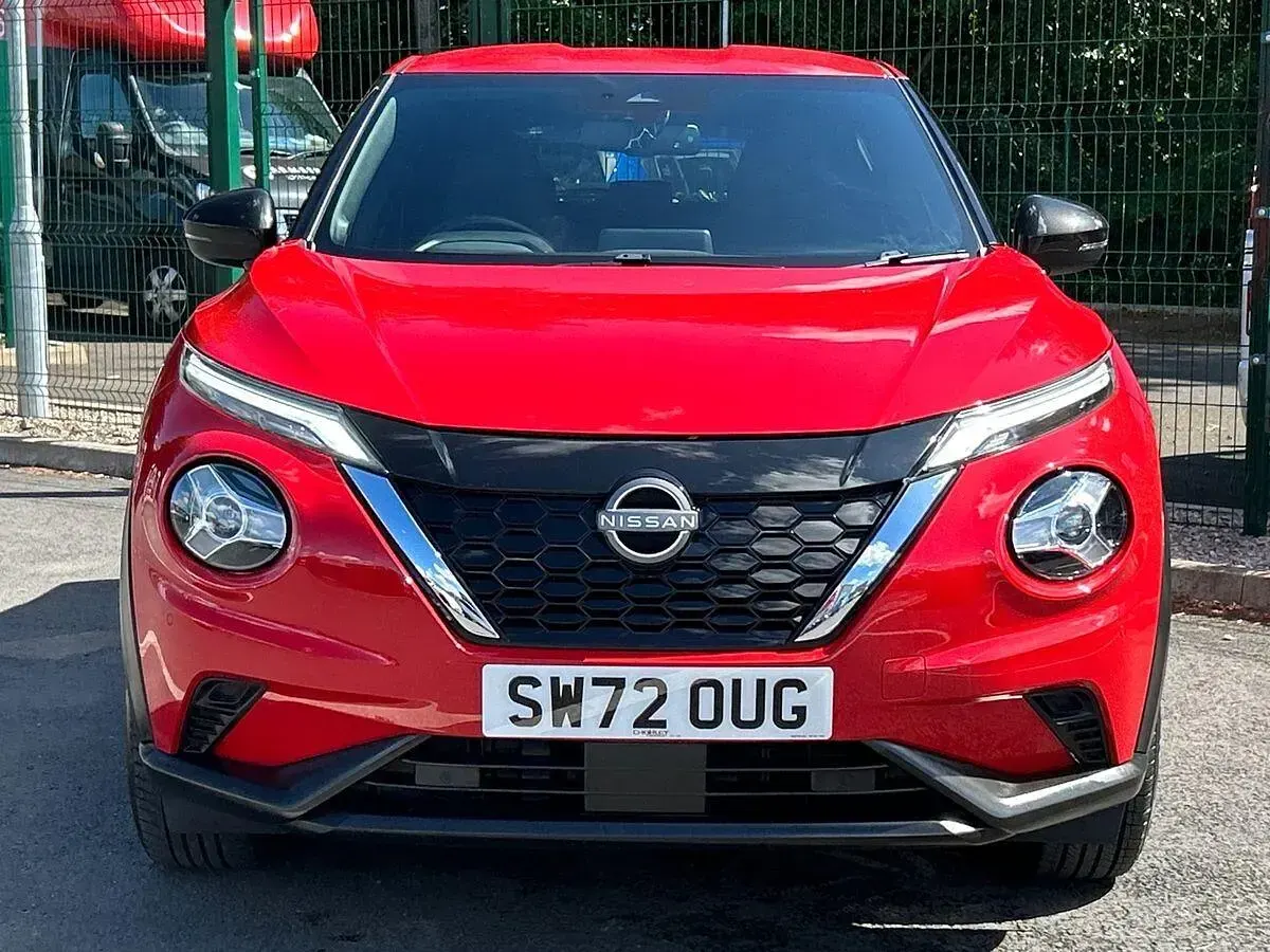 Used Nissan Juke N-Connecta 143 HP (105 kW) 2023 Red SUV