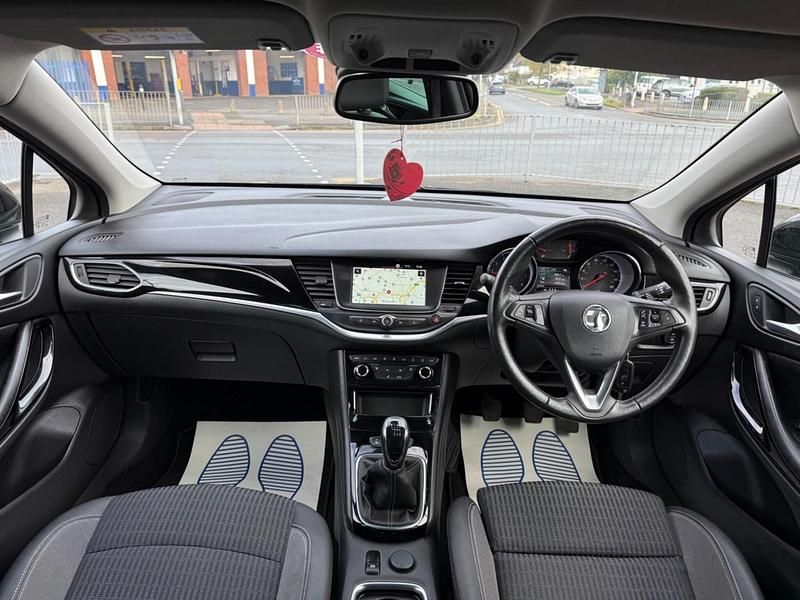 Used Vauxhall Astra Edition 2021 Black Hatchback