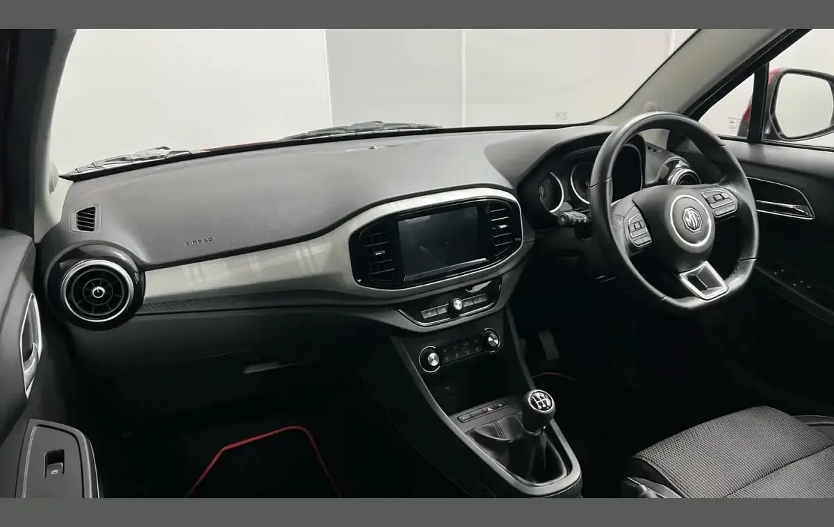Used MG MG3 Exclusive 106 HP (77 kW) 2020 Red Hatchback