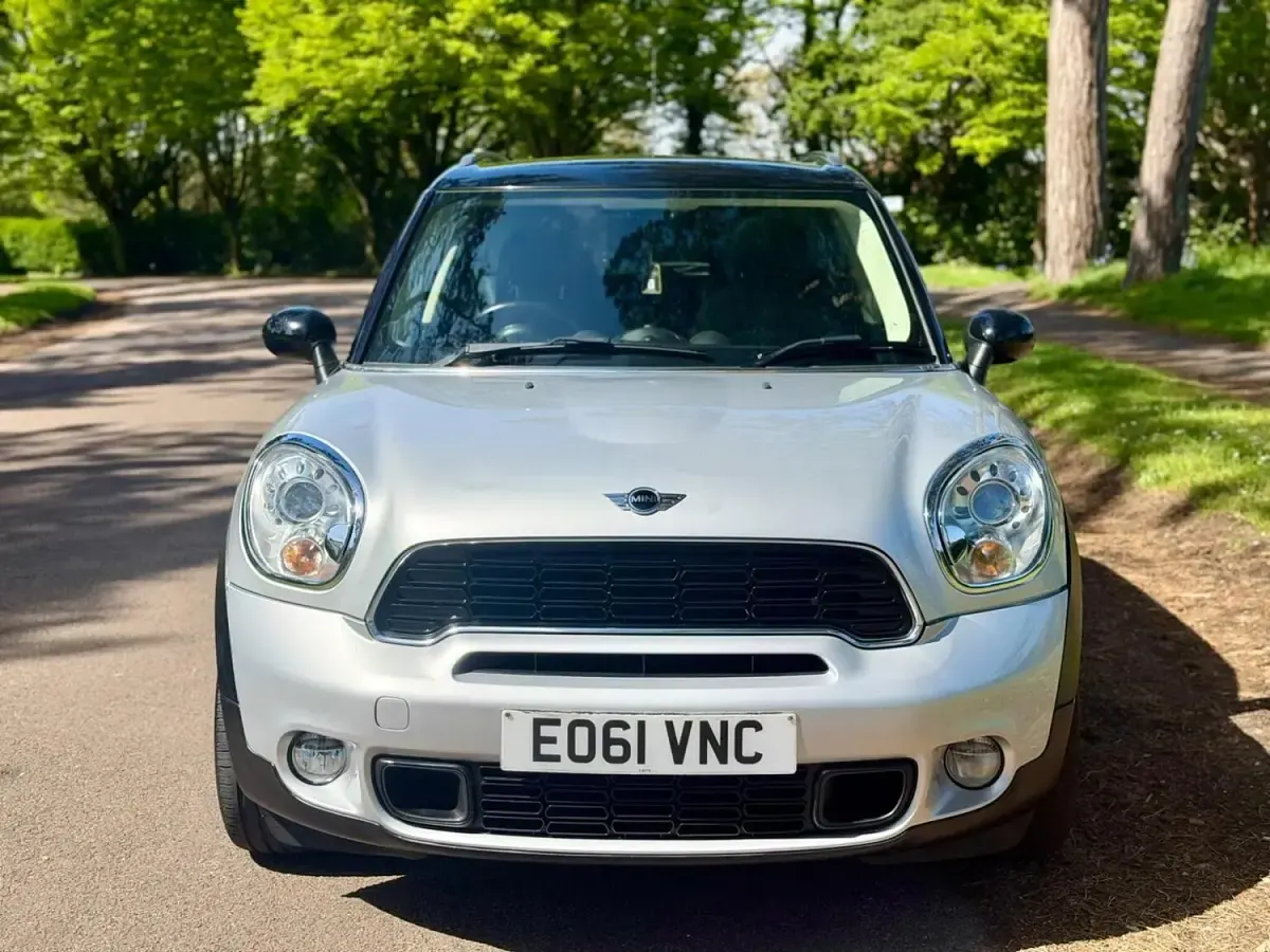 Używany Mini Cooper S Countryman 184 KM (135 kW) 2011 Srebrny SUV