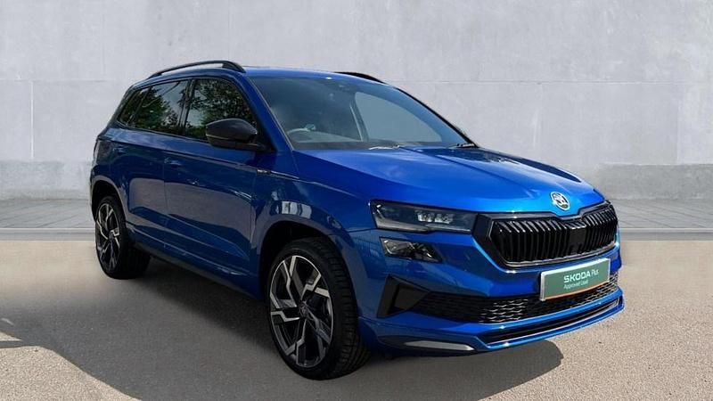 Race blue metallic Used 2025 Skoda Karoq SportLine SUV | £32,685 (A bit pricey) - Image 1/4