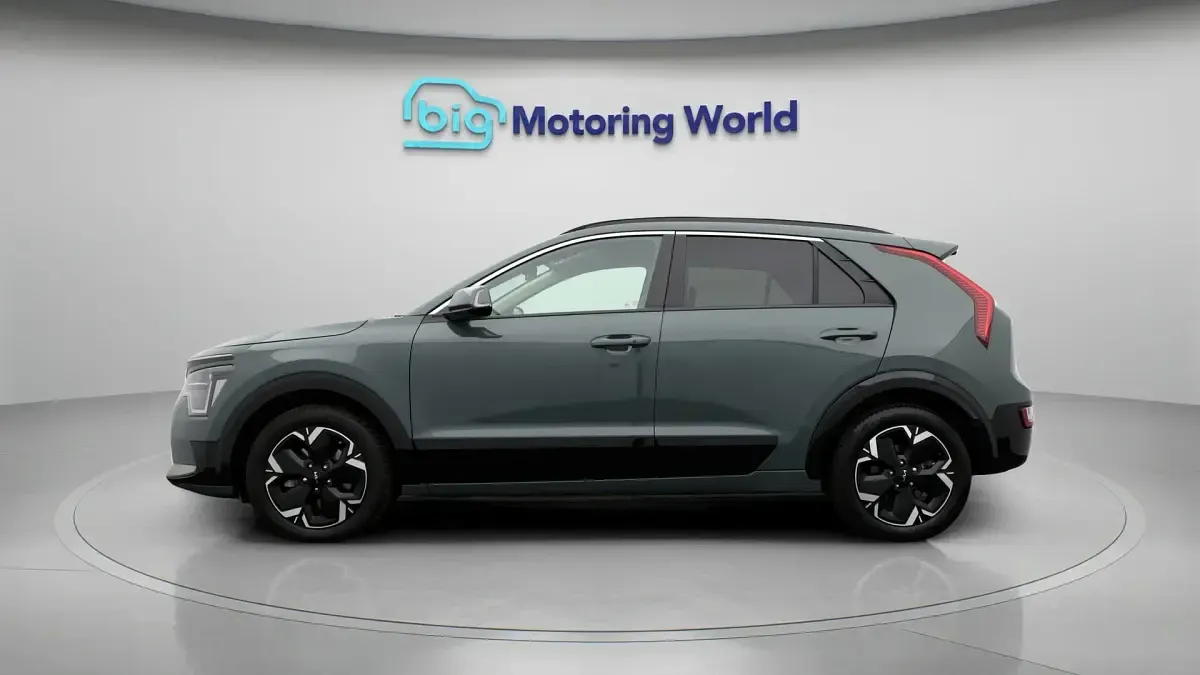 Used Kia e-Niro 147 kW (201 HP) 2023 Green SUV