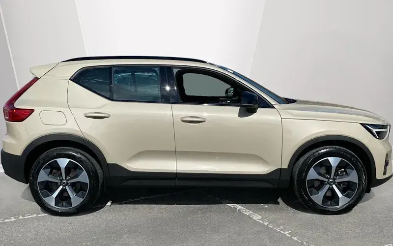 Used Volvo XC40 Plus 197 HP (144 kW) 2026 SUV