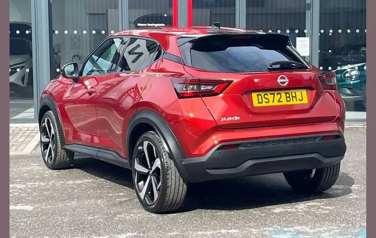 Used Nissan Juke Tekna 112 HP (82 kW) 2022 Red SUV