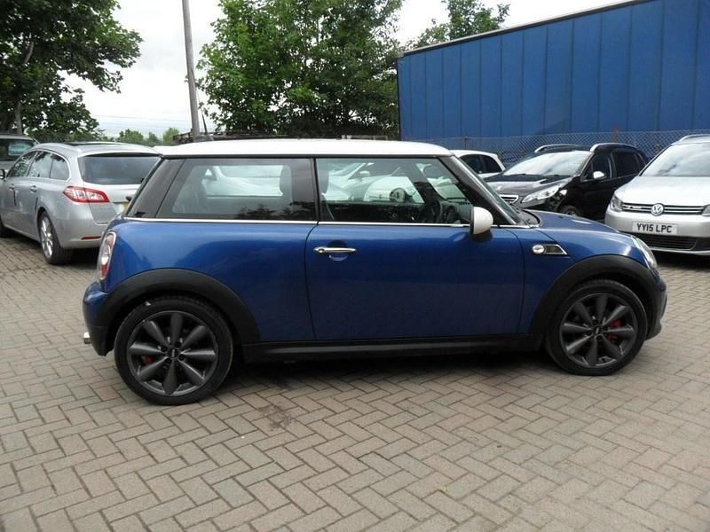 Blue Used 2012 Mini Cooper Hatch Hatchback | £4,250 (Good price) - Image 1/4