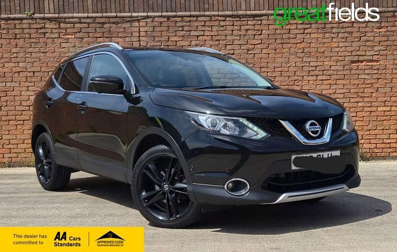 Black Used 2016 Nissan Qashqai Black Edition SUV | £8,995 (A bit pricey) - Image 1/4