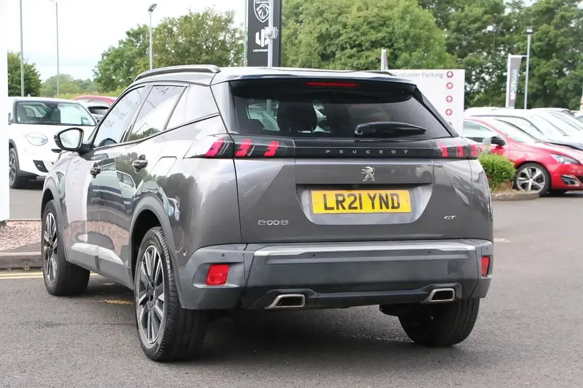 Used Peugeot 2008 Premium 129 HP (94 kW) 2021 Grey SUV