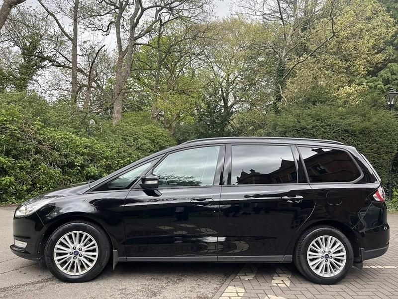 Usado Ford Galaxy Zetec 150 HP (110 kW) 2018 Preto Monovolume