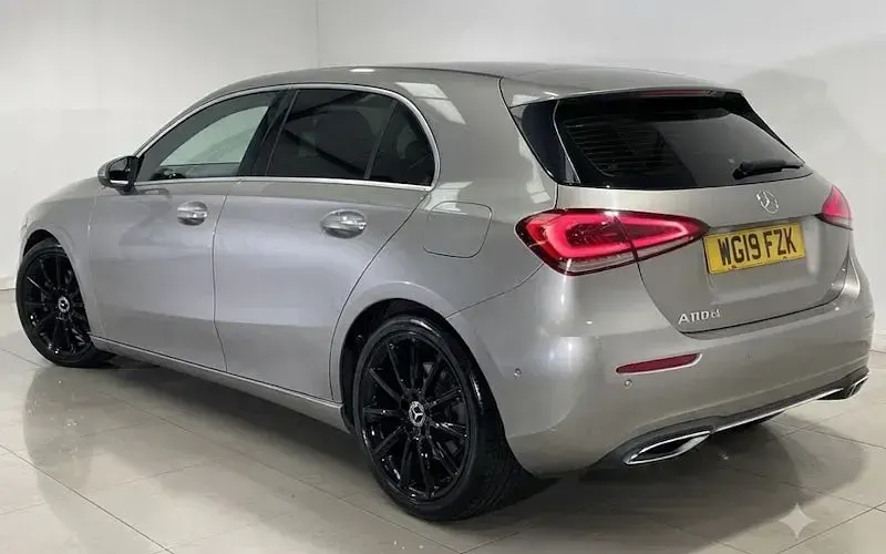 Used Mercedes A180 Executive 116 HP (85 kW) 2019 Silver Hatchback