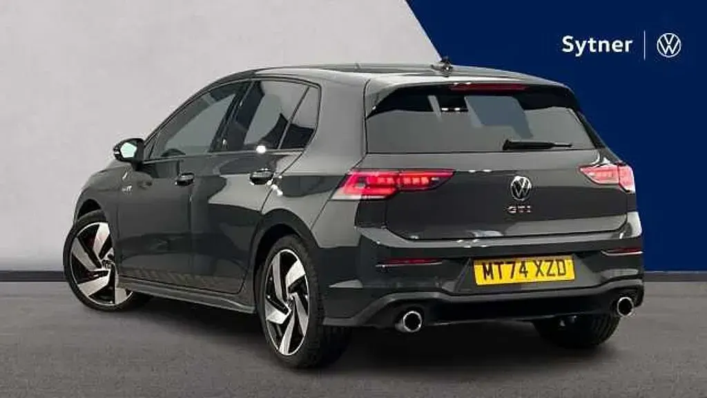 Used VW Golf VIII 265 HP (194 kW) 2024