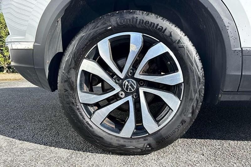 Used VW T-Roc Active 110 HP (80 kW) 2021 White SUV