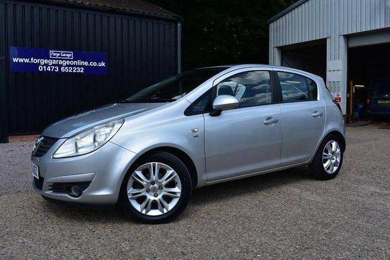 Silver Used 2010 Vauxhall Corsa Hatchback | £3,495 (Fair price) - Image 1/1