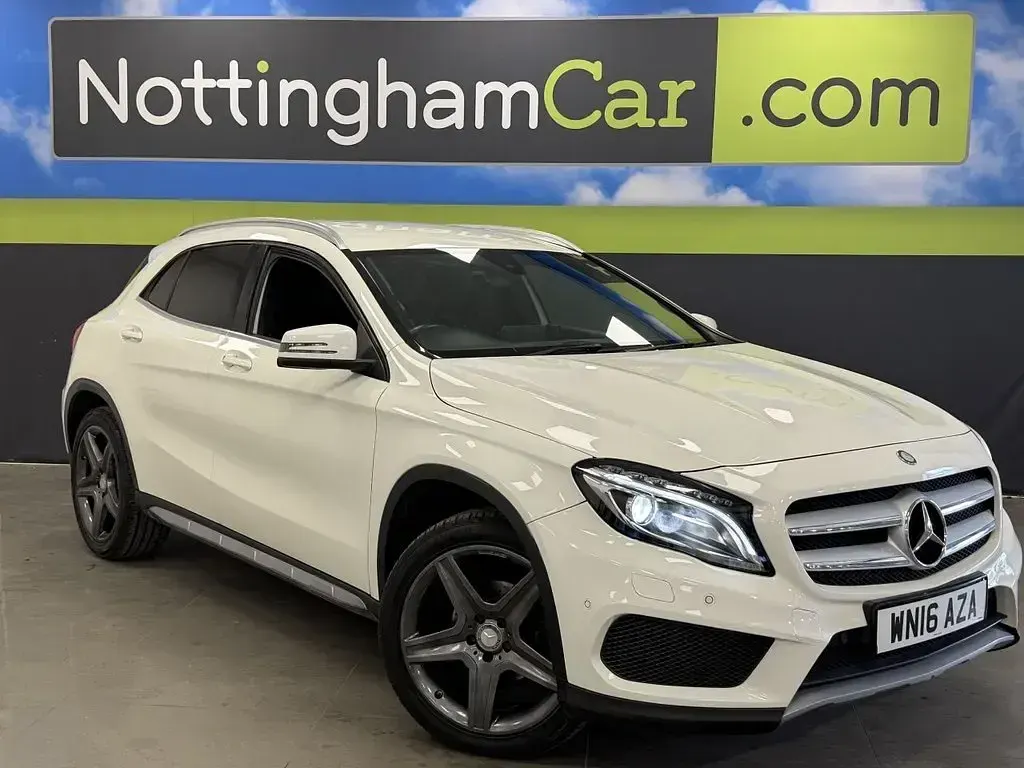 Used Mercedes GLA200 AMG line 136 HP (100 kW) 2016 White SUV