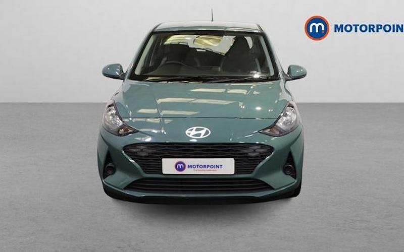 Used Hyundai i10 Advanced 79 HP (58 kW) 2025 Green Hatchback