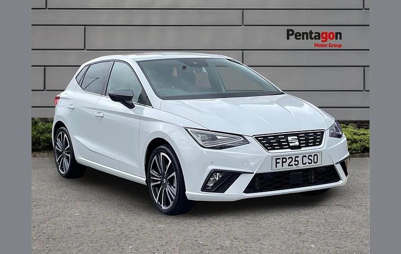 Used Seat Ibiza XCELLENCE Lux 113 HP (83 kW) 2025 White Hatchback