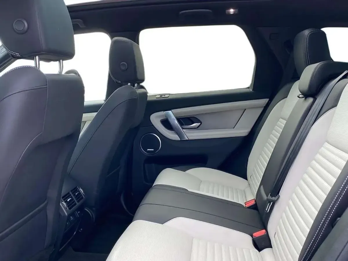 Used Land Rover Discovery Sport SE Dynamic 2025 Black SUV