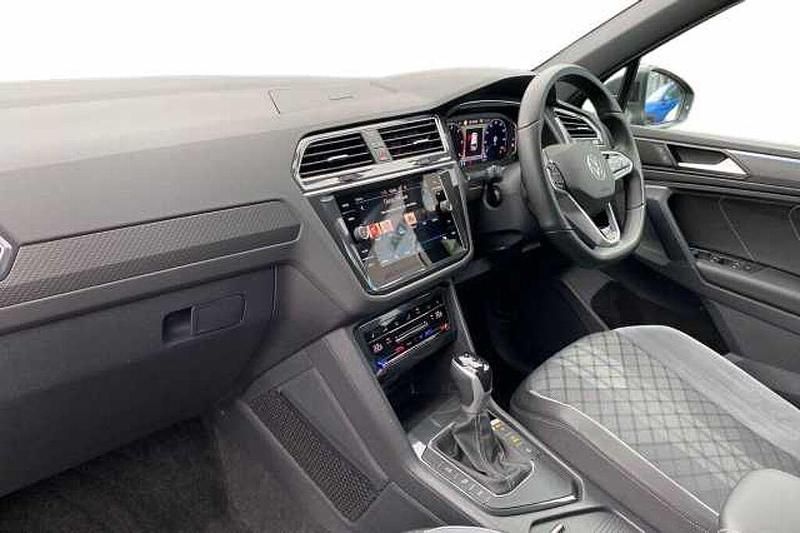 Used VW Tiguan R-line 150 HP (110 kW) 2023 Dolphin grey SUV