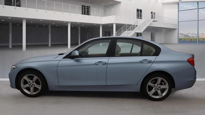 Used BMW 320 Comfort Edition 2013 Blue Sedan