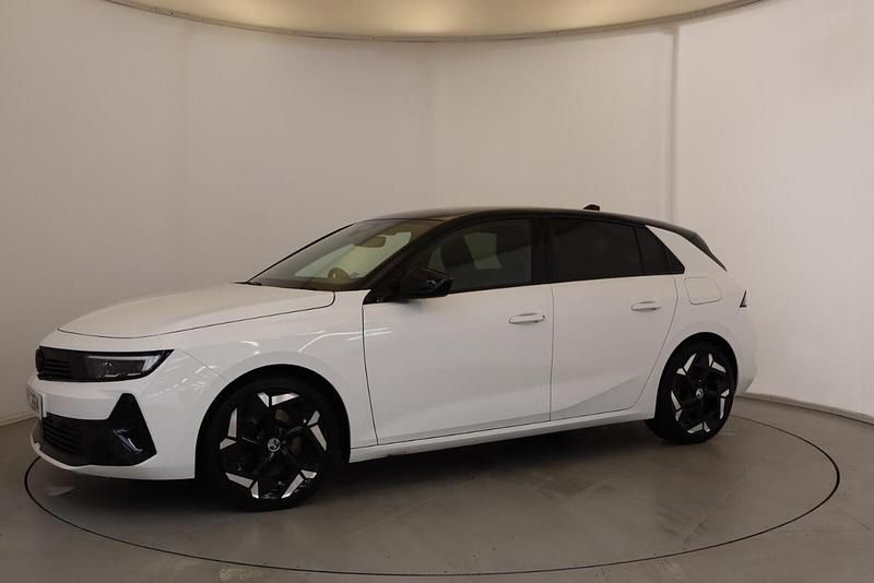 Second-hand Vauxhall Astra GSe 222 CP (163 kW) 2023 Alb Hatchback