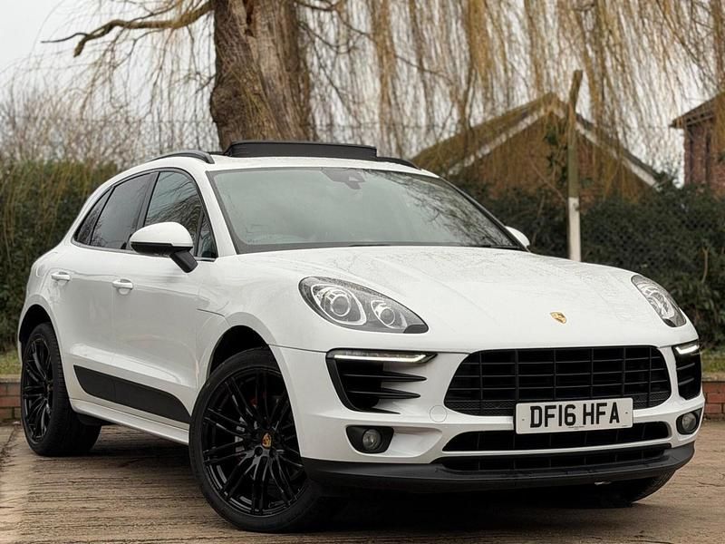 White Used 2016 Porsche Macan S SUV | £17,995 (Fair price) - Image 1/4