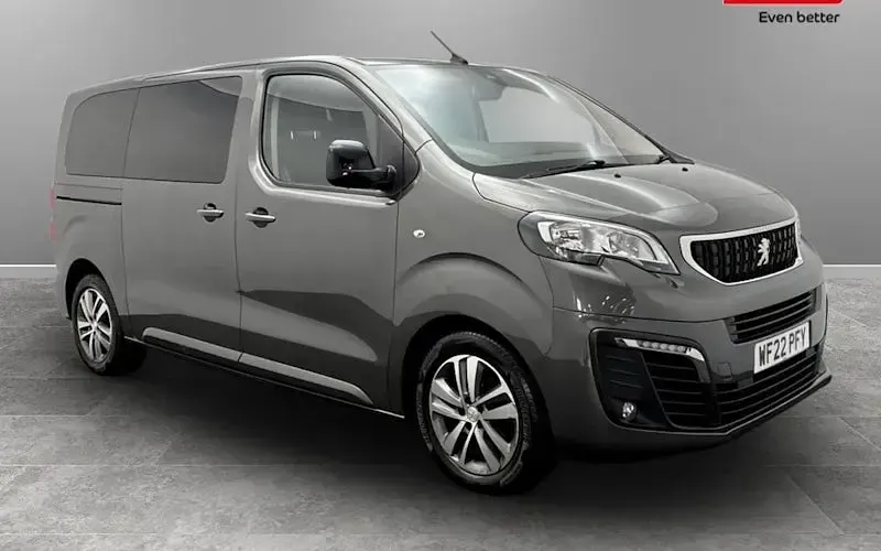 Used Peugeot Traveller Allure 177 HP (130 kW) 2022 MPV