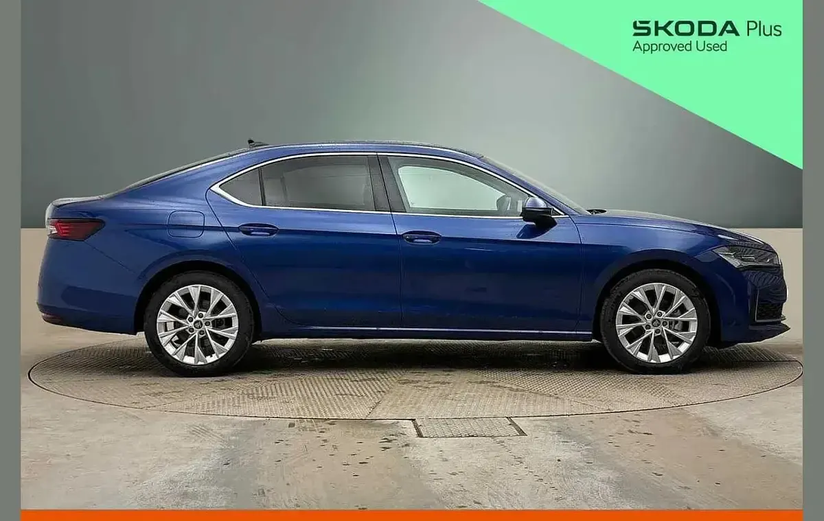 Nuevo Skoda Superb SE L 150 CV (110 kW) 2026 Azul Utilitario
