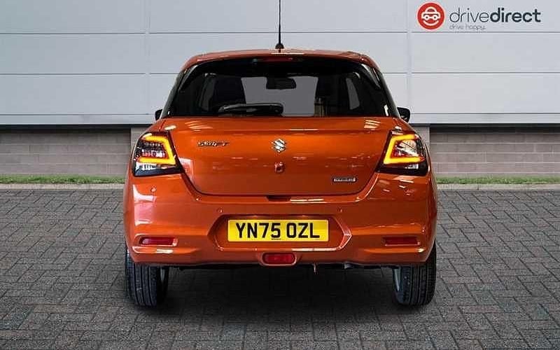 New Suzuki Swift 82 HP (60 kW) 2025 Orange Hatchback