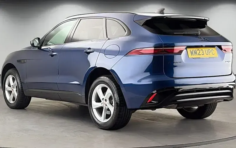 Used Jaguar F-Pace R-Dynamic 404 HP (297 kW) 2022 Bluefire blue SUV